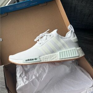 Adidas Nmd r1 white/gum size 11